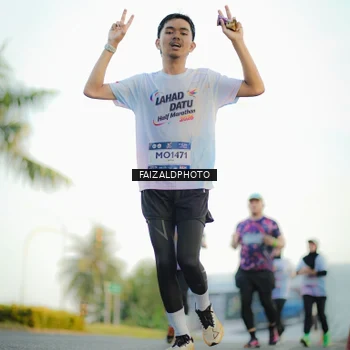 Runner Photo 7866491