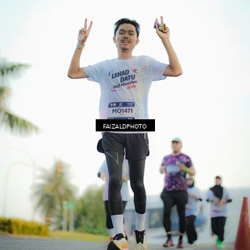 Runner Photo 7866492