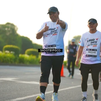 Runner Photo 7866503