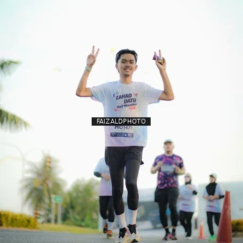 Runner Photo 7866504