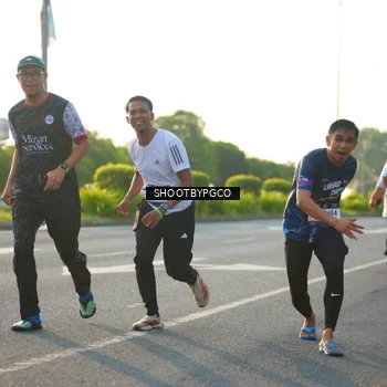 Runner Photo 7866537