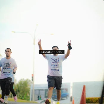 Runner Photo 7866763