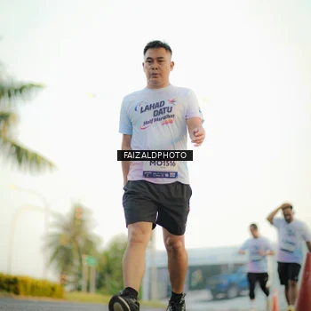 Runner Photo 7866791