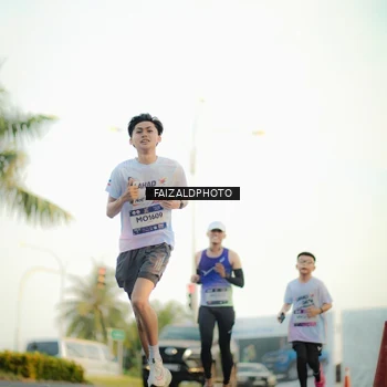 Runner Photo 7866941
