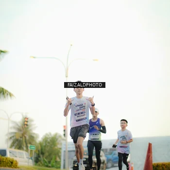 Runner Photo 7866953