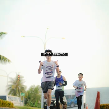 Runner Photo 7866961