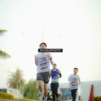Runner Photo 7866962
