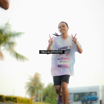 Runner Photo 7867020