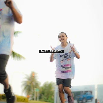 Runner Photo 7867028