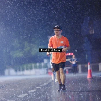 Runner Photo 7867071