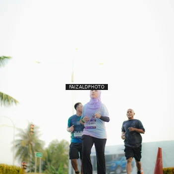 Runner Photo 7867345