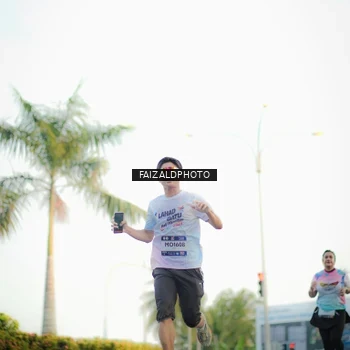 Runner Photo 7867459