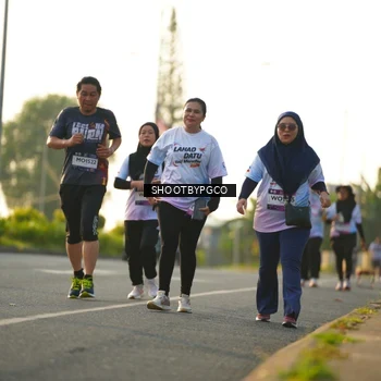 Runner Photo 7867513