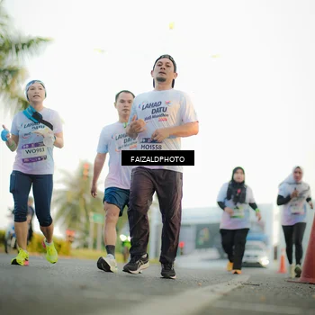 Runner Photo 7867791