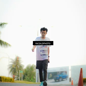 Runner Photo 7867859