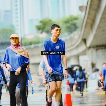 Runner Photo 7868159