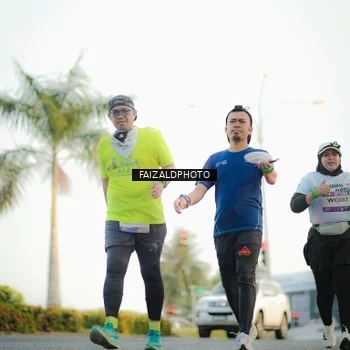 Runner Photo 7868372