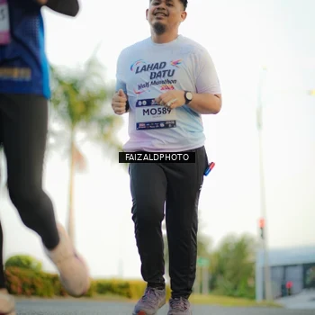 Runner Photo 7868413