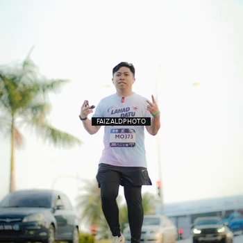 Runner Photo 7868600