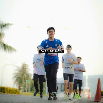 Runner Photo 7868714
