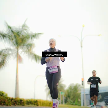 Runner Photo 7868800
