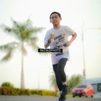 Runner Photo 7868865