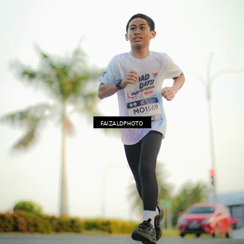 Runner Photo 7868876