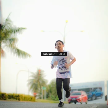 Runner Photo 7868884