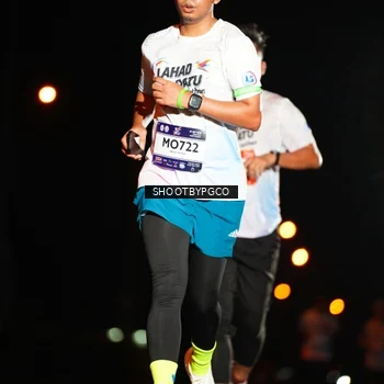 Runner Photo 7868935