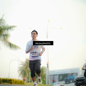 Runner Photo 7869103