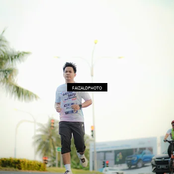 Runner Photo 7869104