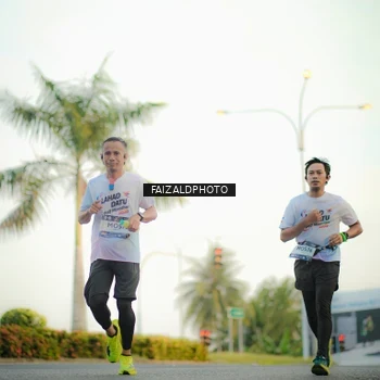 Runner Photo 7869159