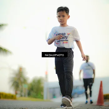 Runner Photo 7869379