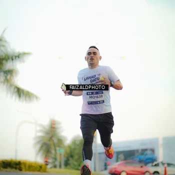 Runner Photo 7869394