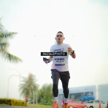 Runner Photo 7869396