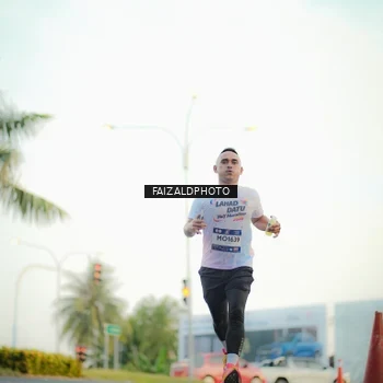 Runner Photo 7869401