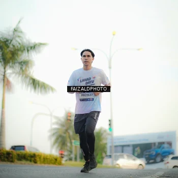 Runner Photo 7869444