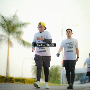 Runner Photo 7869535
