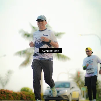 Runner Photo 7869540