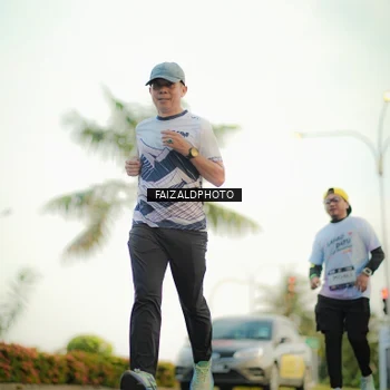 Runner Photo 7869542