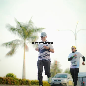 Runner Photo 7869565