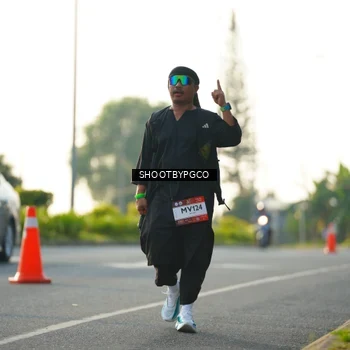 Runner Photo 7869637