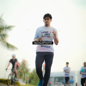 Runner Photo 7869715