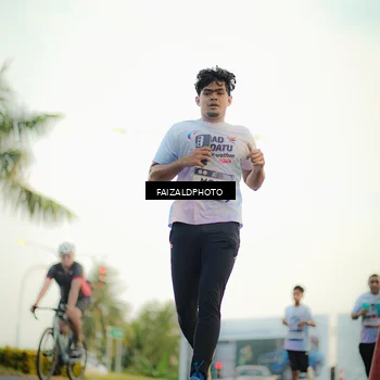 Runner Photo 7869726