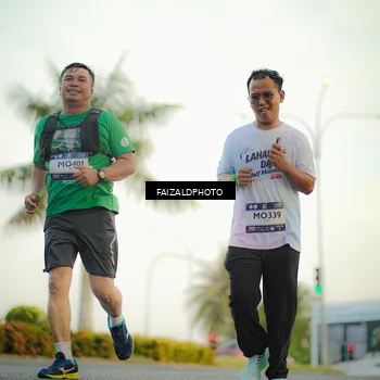 Runner Photo 7869936