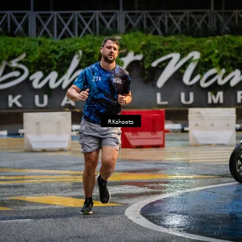 Runner Photo 7870114