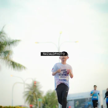 Runner Photo 7870152