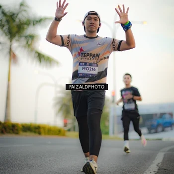 Runner Photo 7870293