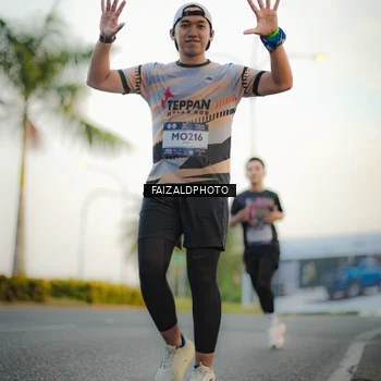 Runner Photo 7870295