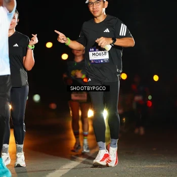 Runner Photo 7870443